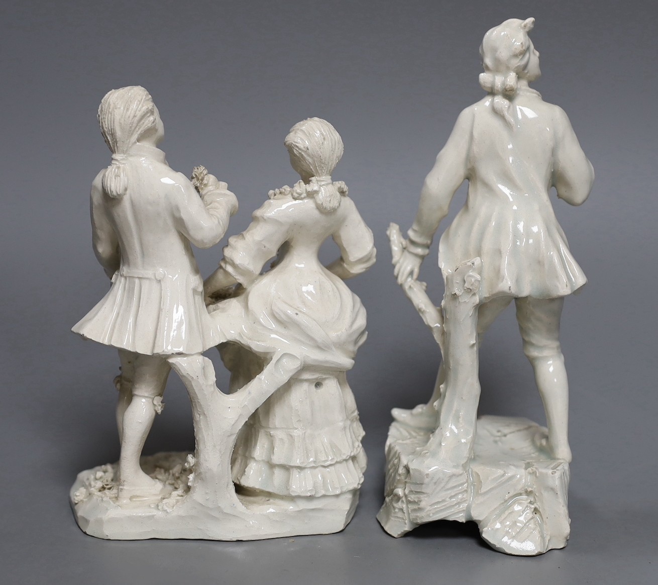 Two Naples style tin glazed pottery groups, 19.5cm